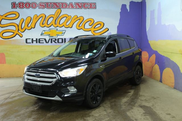 Used 2019 Ford Escape SEL image 2