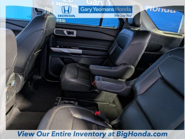 Used 2021 Ford Explorer XLT w/ Equipment Group 202A image 18