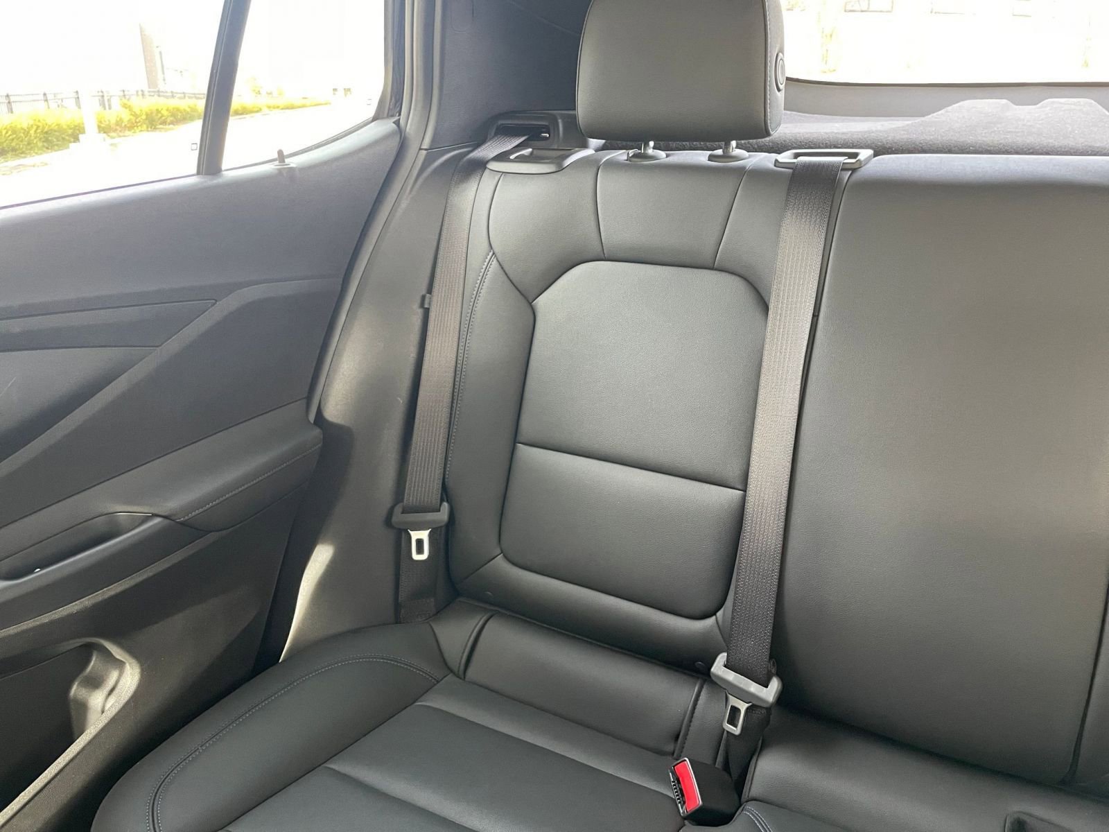 Used 2025 Buick Envista Sport Touring image 39