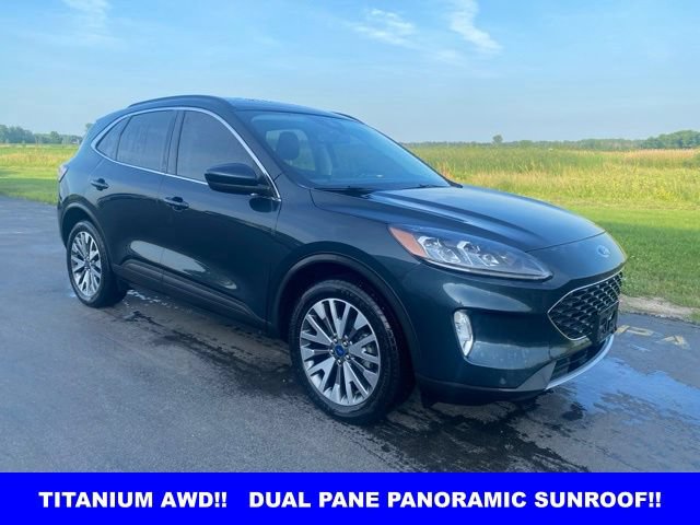 Used 2022 Ford Escape Titanium w/ Class II Trailer Tow Package AWD/4WD image 1