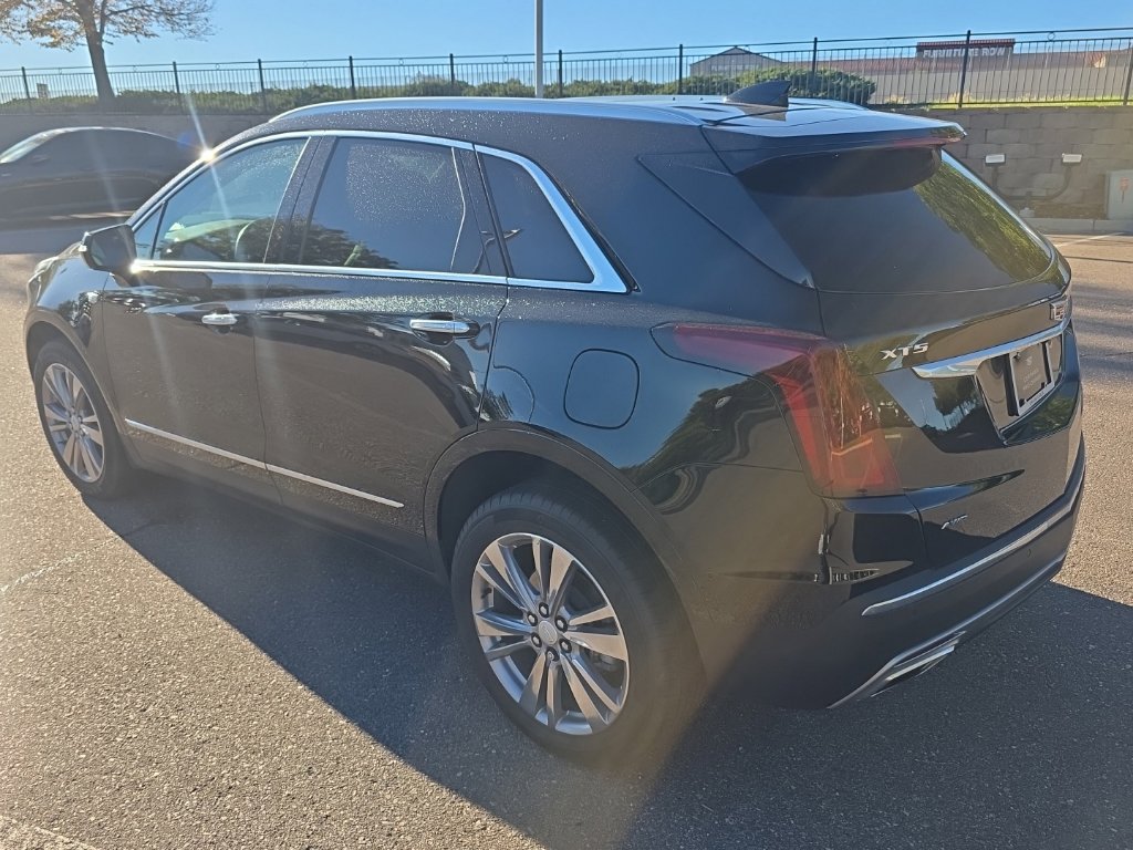 Certified 2024 Cadillac XT5 Premium Luxury w/ Technology Package AWD/4WD image 5