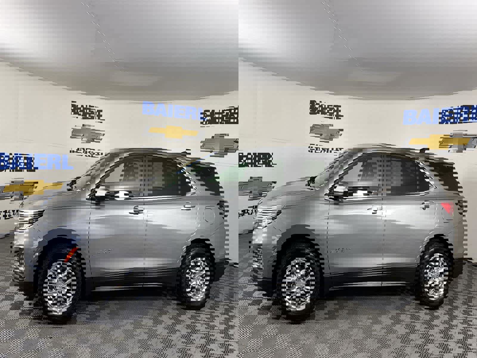 Certified 2024 Chevrolet Equinox LT image 2