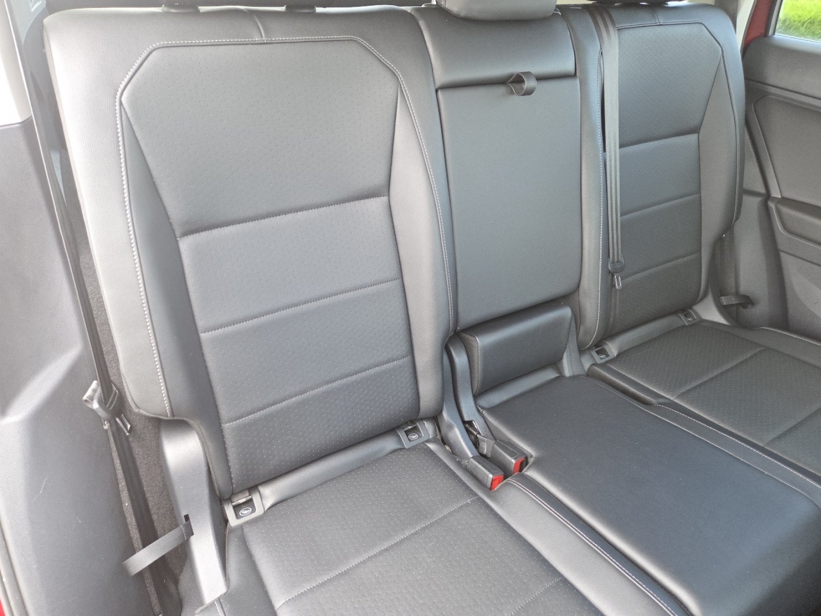 Used 2019 Volkswagen Tiguan SE w/ Panoramic Sunroof Package AWD/4WD image 20