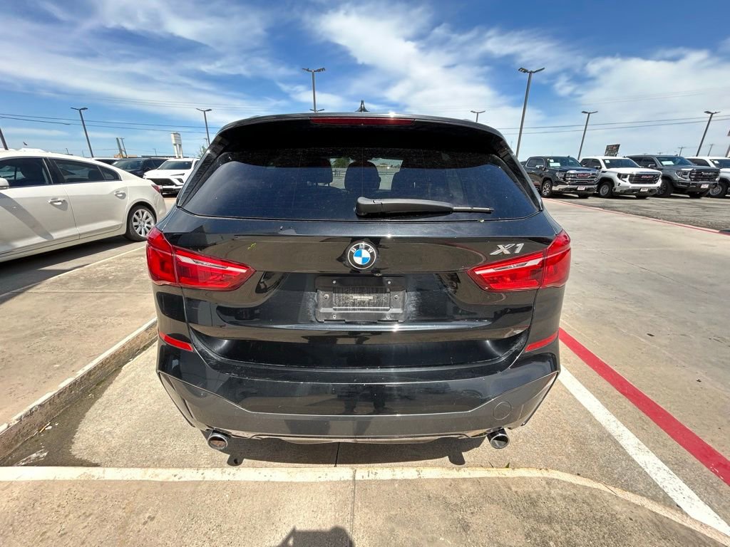 Used 2018 BMW X1 sDrive28i image 3