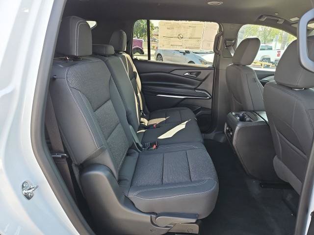 New 2027 Chevrolet Traverse LT w/ LPO, Cargo Package FWD image 27