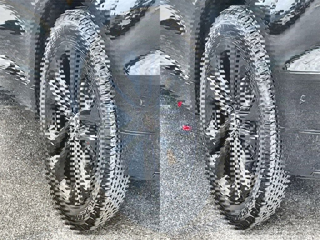 New 2026 Jaguar F-PACE R-Dynamic S image 11