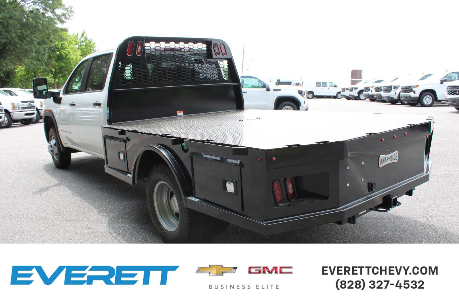 New 2025 GMC Sierra 3500 Pro w/ Convenience Package