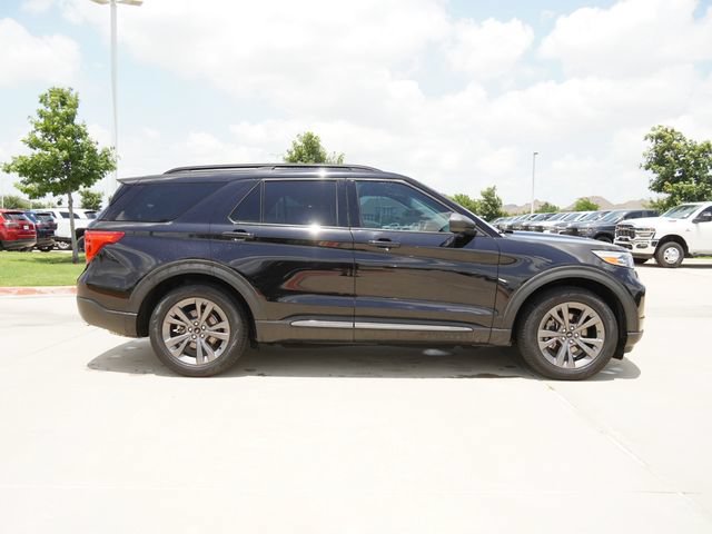 Used 2021 Ford Explorer XLT w/ Equipment Group 202A RWD image 10