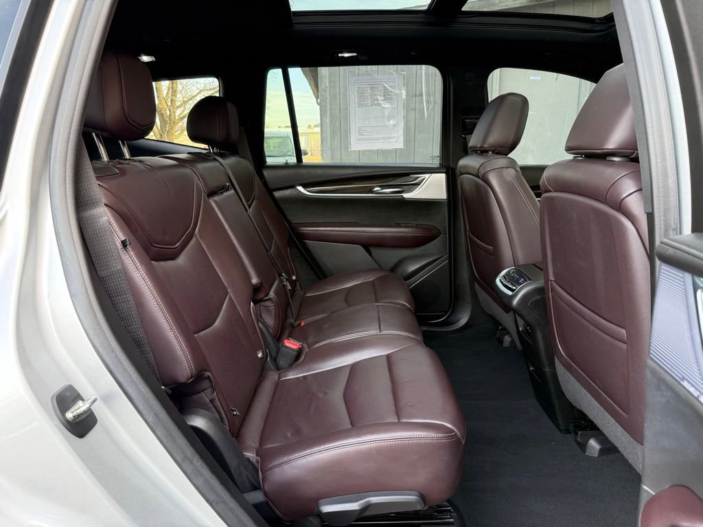 Used 2020 Cadillac XT6 Premium Luxury image 26