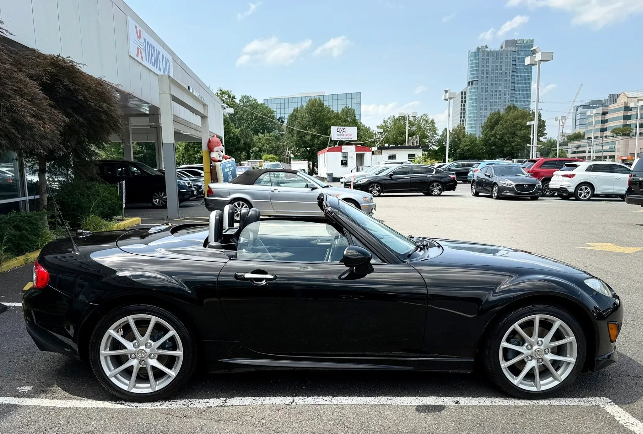 Used 2009 MAZDA MX-5 Miata Grand Touring w/ Premium Pkg RWD image 13