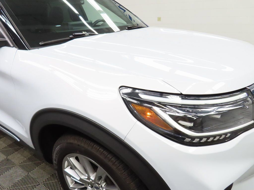 Used 2025 Ford Explorer Platinum image 30