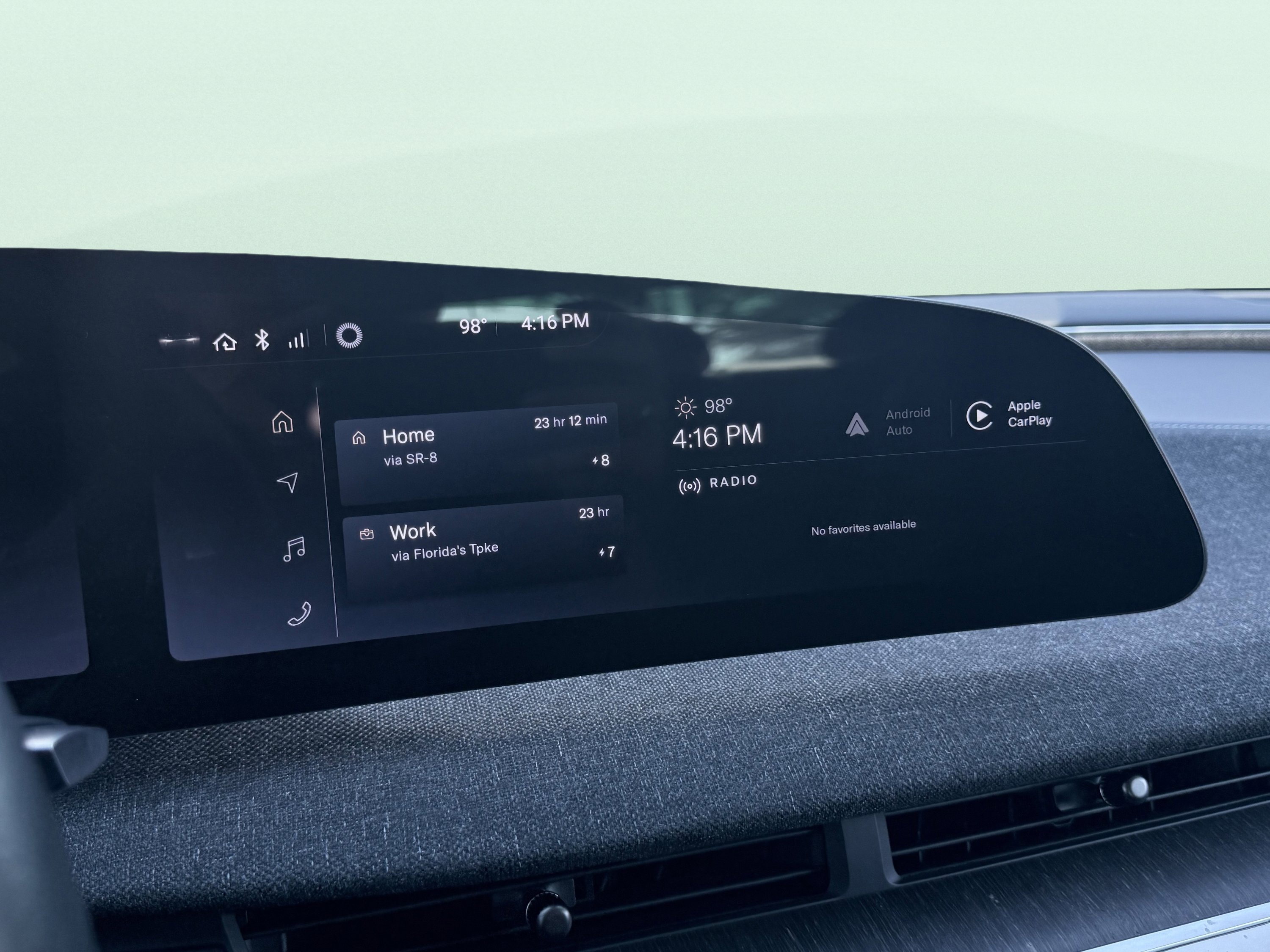 Used 2025 Lucid Air Touring image 79