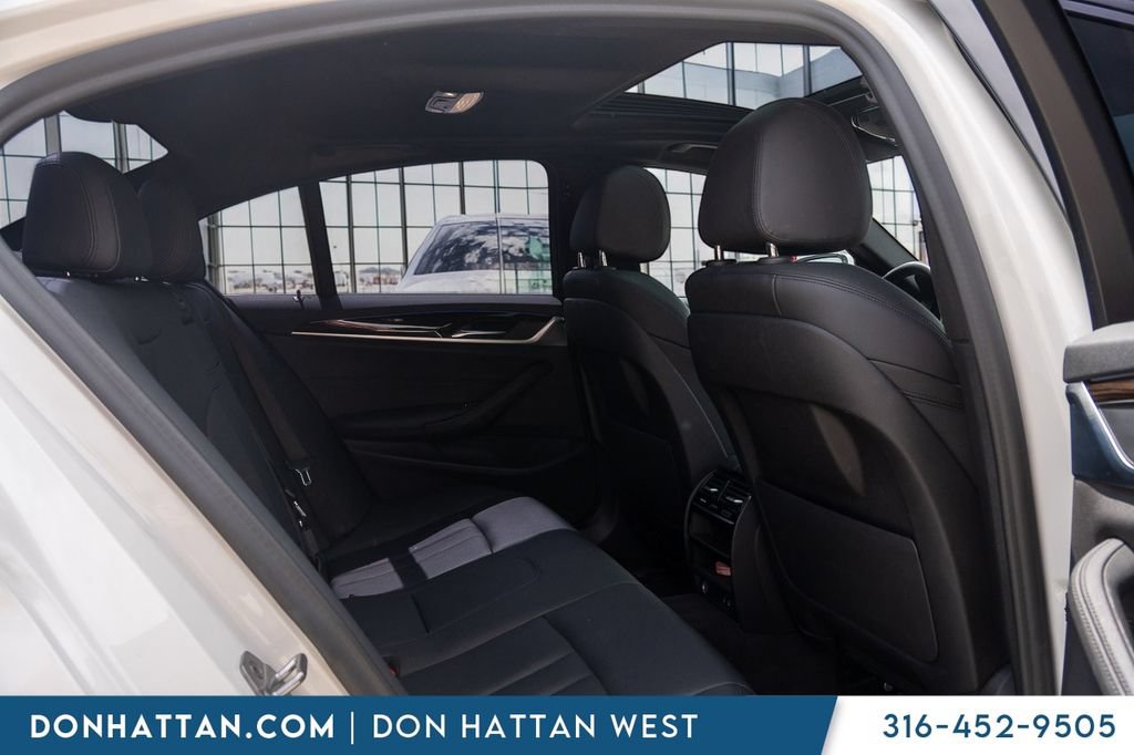 Used 2020 BMW 530i w/ Convenience Package RWD image 28