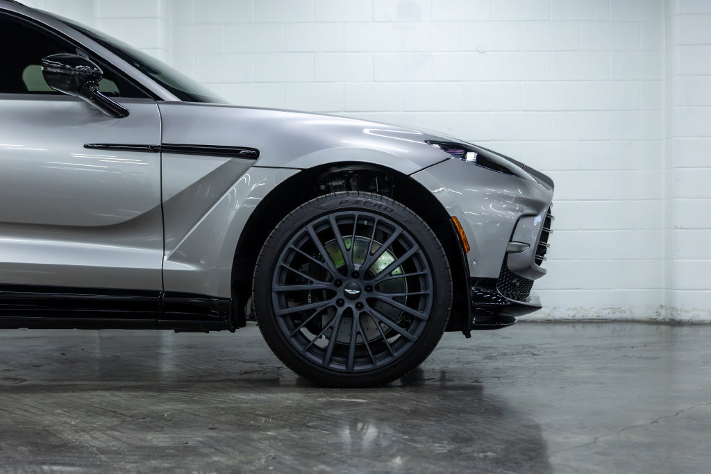 Used 2026 Aston Martin DBX 707 AWD/4WD image 7