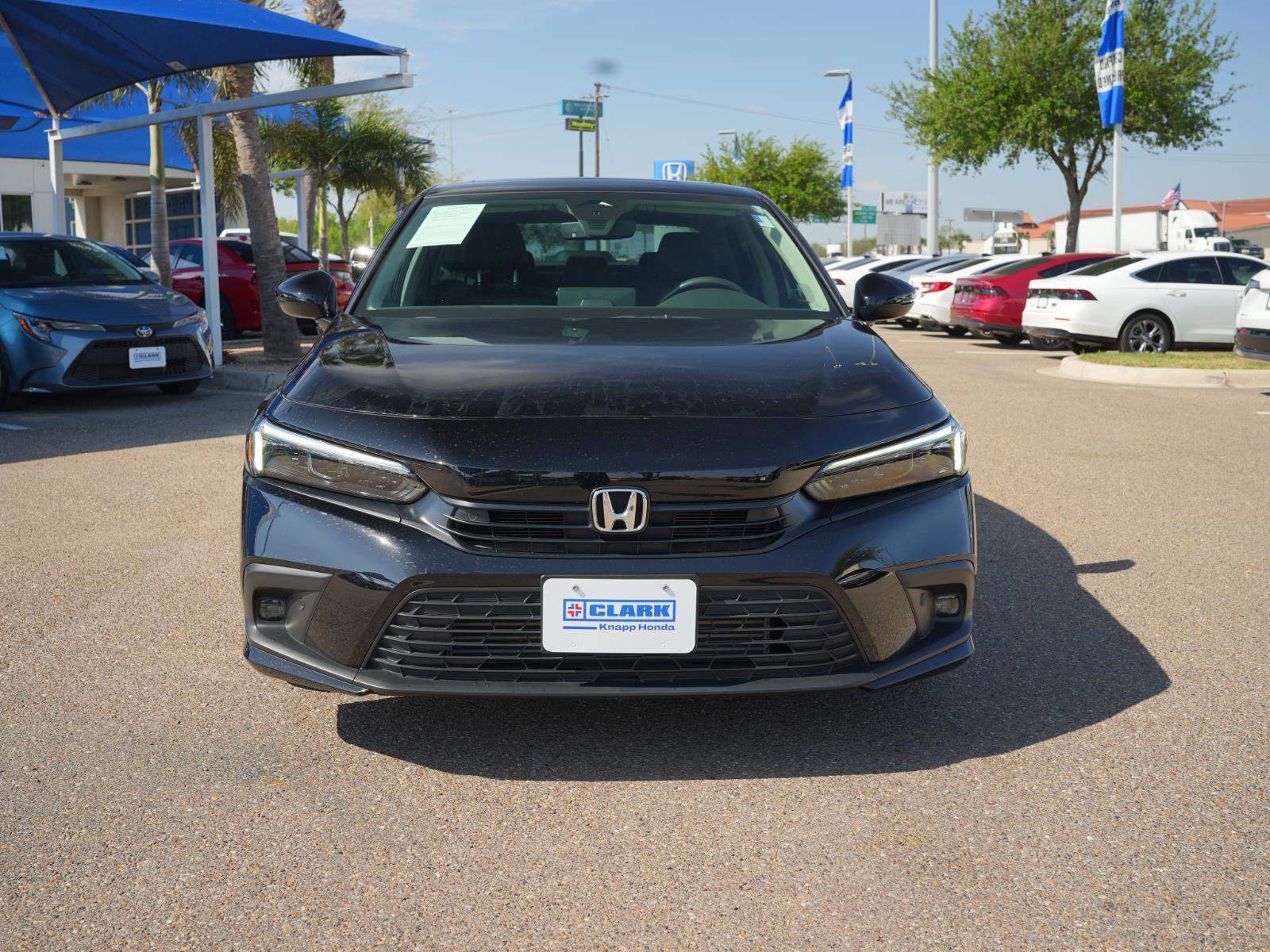 Used 2023 Honda Civic Touring image 2