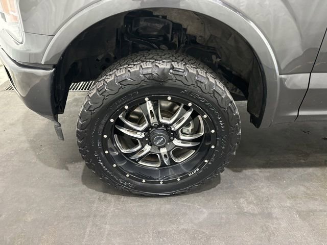 Used 2018 Ford F150 XLT w/ Equipment Group 302A Luxury image 9
