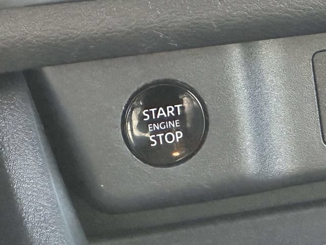 Used 2024 Nissan Rogue SV FWD image 21