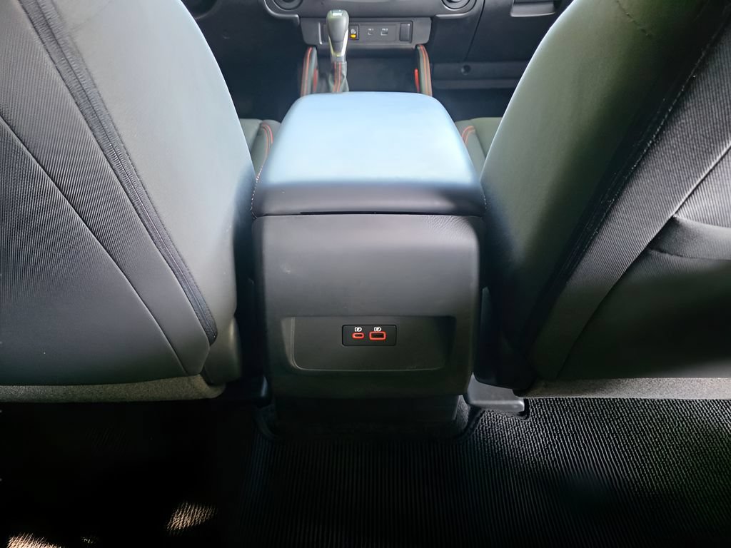 Used 2025 Nissan Frontier PRO-4X AWD/4WD image 7