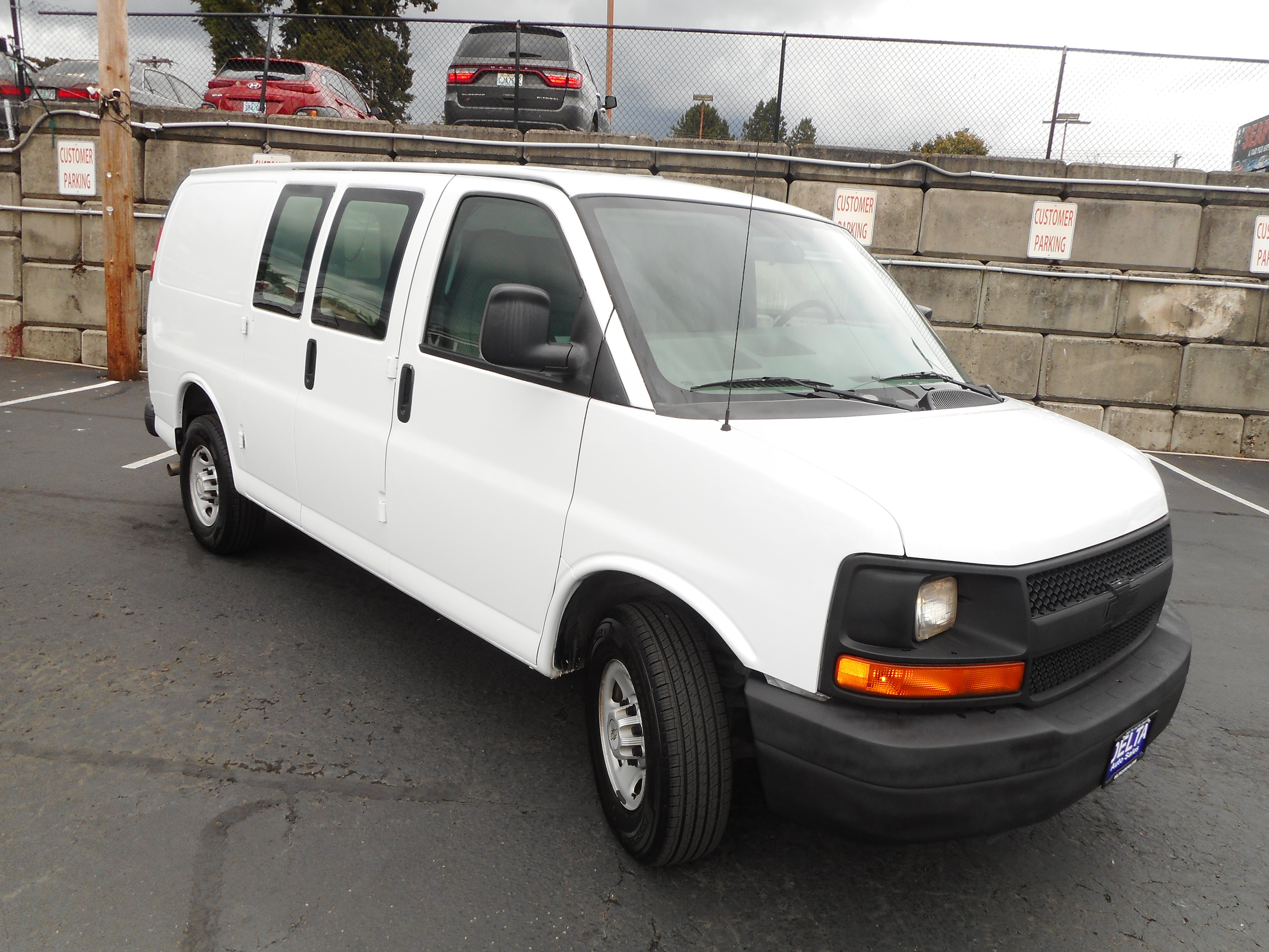 Used 2007 Chevrolet Express 2500 RWD image 3