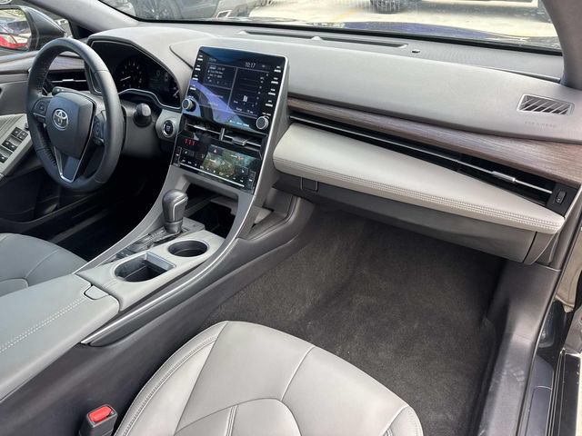 Used 2020 Toyota Avalon XLE FWD image 12