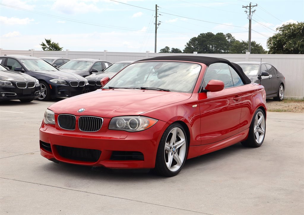 Used 2011 BMW 135i Convertible RWD image 5