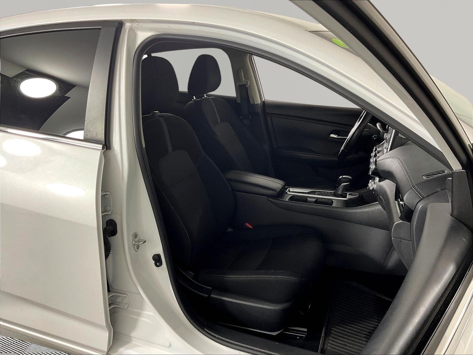 Used 2023 Nissan Sentra SV w/ All-Weather Package FWD image 28