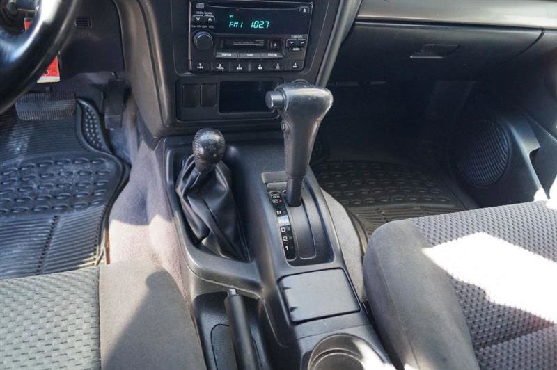 Used 2003 Nissan Pathfinder SE image 22