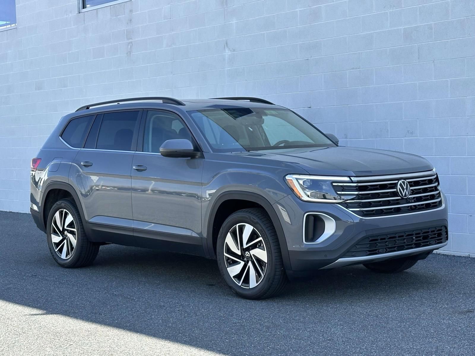 New 2026 Volkswagen Atlas SE image 8