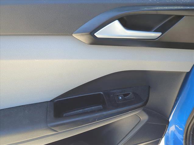 Used 2023 Volkswagen Taos SEL image 21