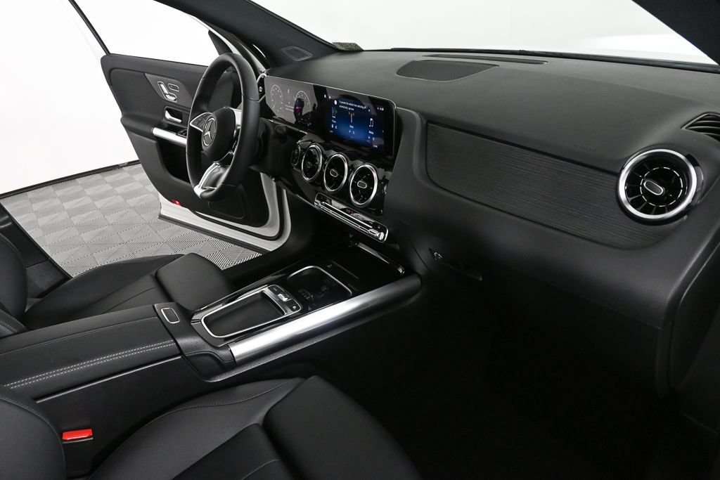 Certified 2026 Mercedes-Benz GLA 250 image 24