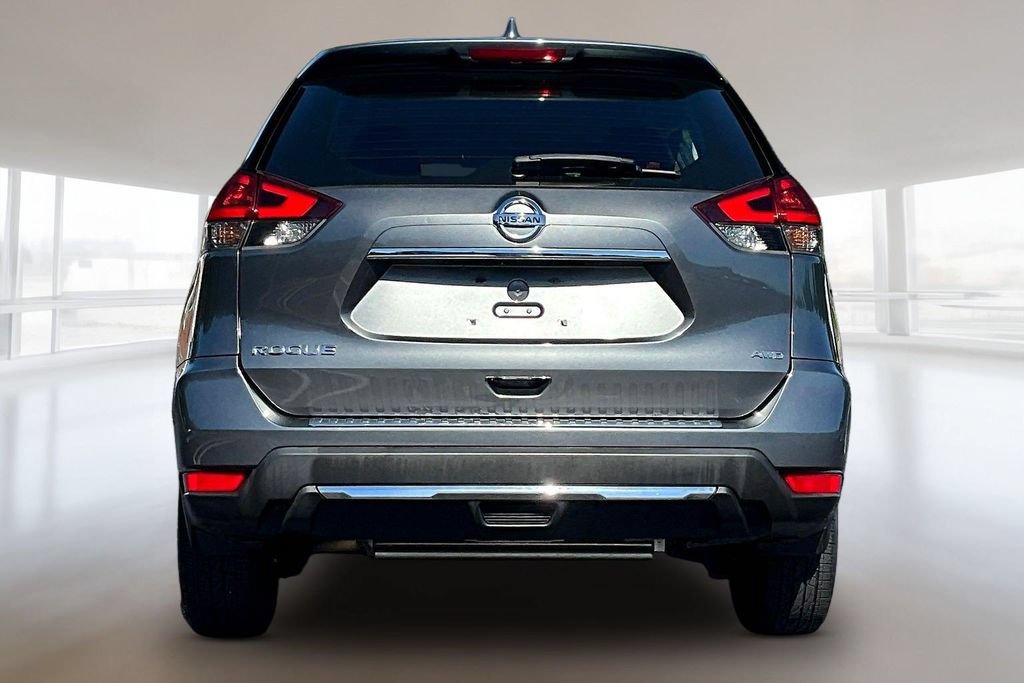 Used 2018 Nissan Rogue S AWD/4WD image 5