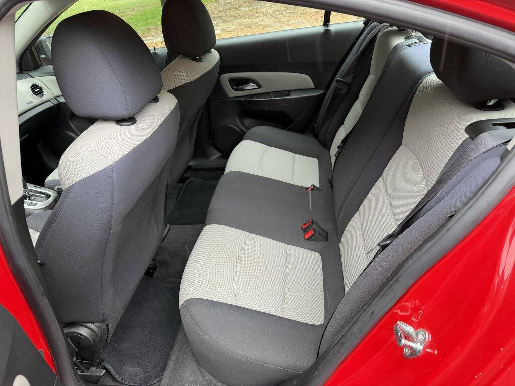 Used 2016 Chevrolet Cruze LS FWD image 16