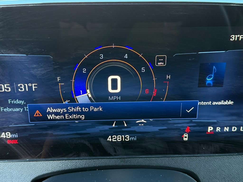 Used 2024 Chevrolet Traverse LT image 32