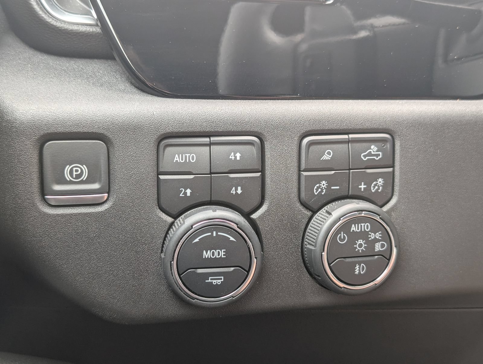 Used 2024 Chevrolet Silverado 1500 RST w/ Convenience Package II AWD/4WD image 22