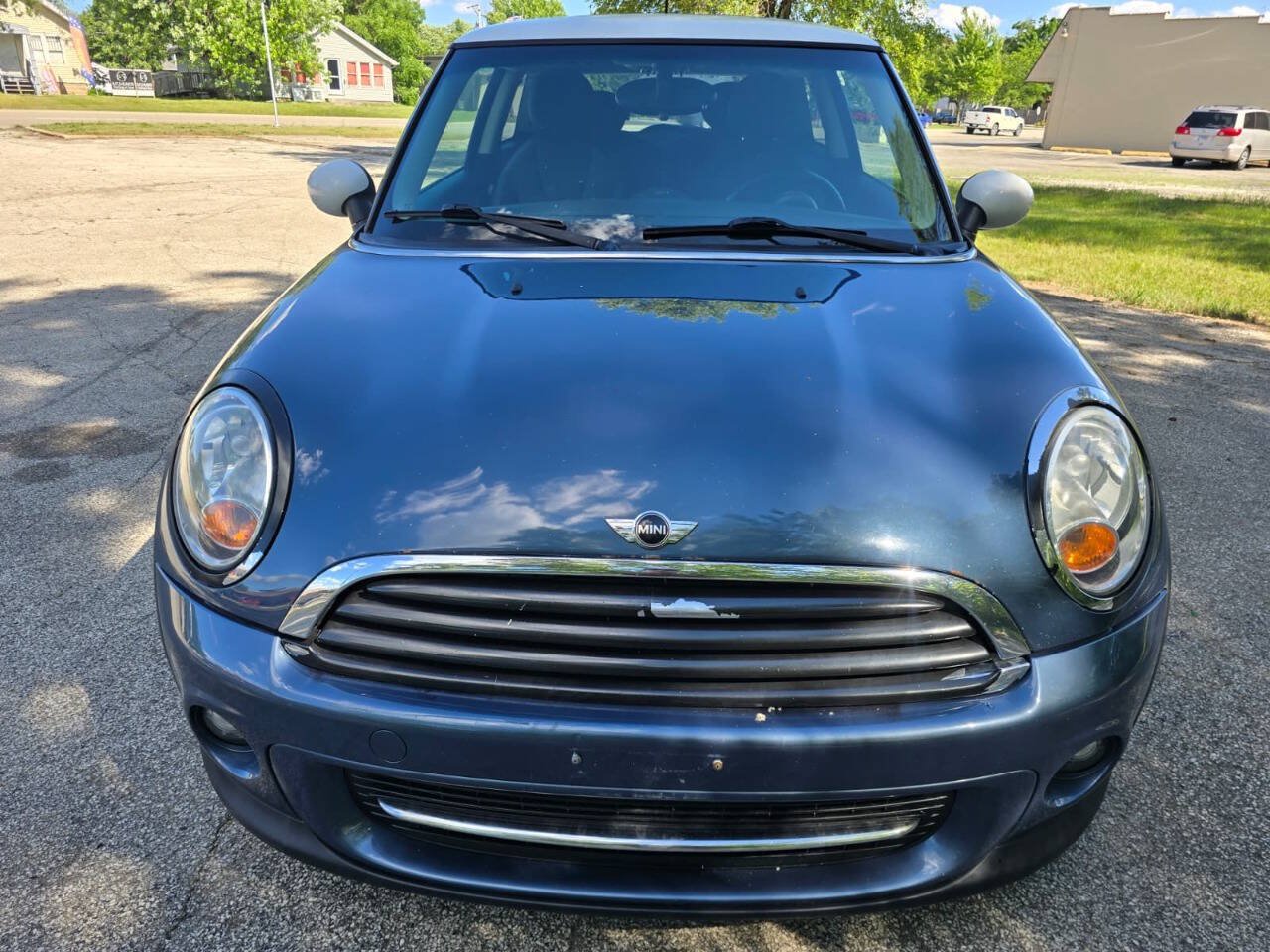 Used 2011 MINI Cooper Hardtop w/ Cold Weather Pkg FWD image 2