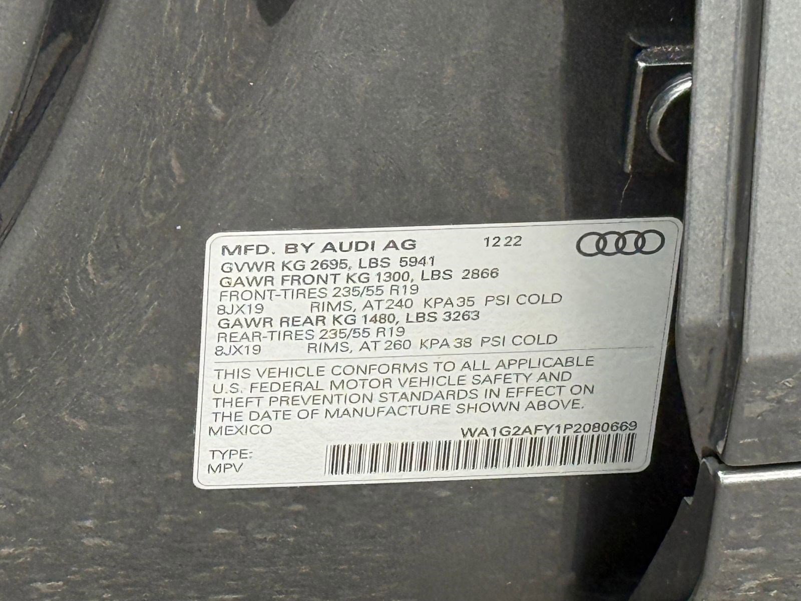 Used 2023 Audi Q5 e Premium w/ Convenience Package image 21