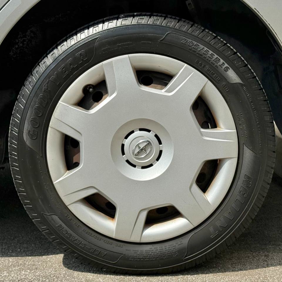 Used 2012 Scion xB FWD image 20