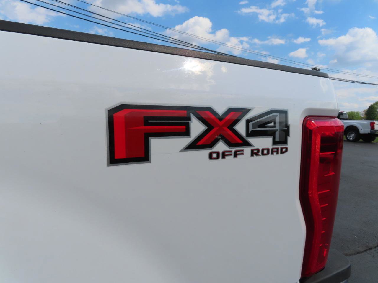 Used 2019 Ford F250 XLT w/ XLT Value Package AWD/4WD image 16