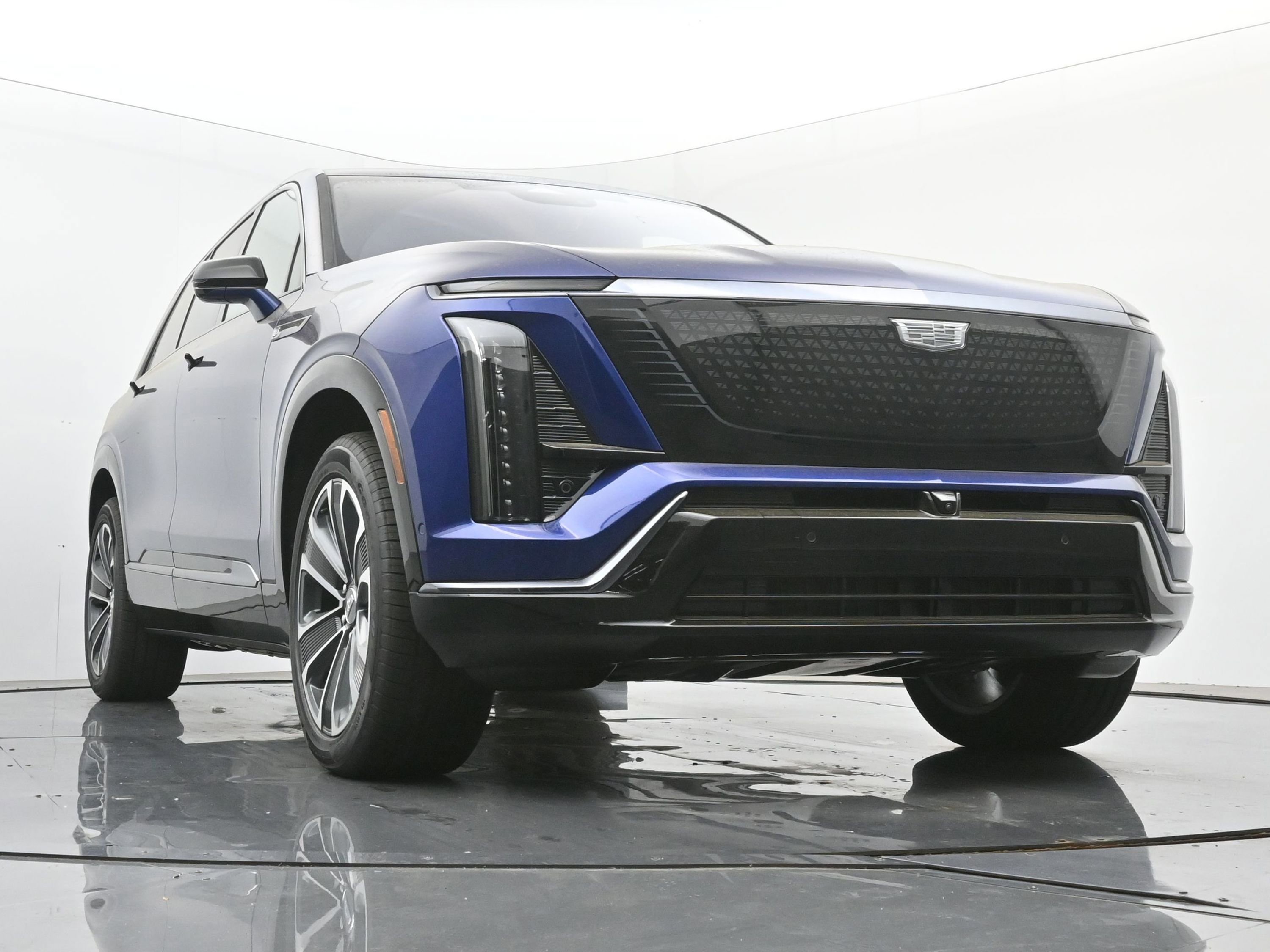 New 2026 Cadillac Vistiq Sport w/ LPO, Premium Carpet Package image 22