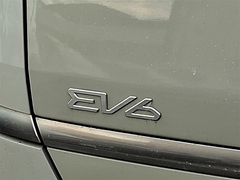 Certified 2022 Kia EV6 Wind image 16