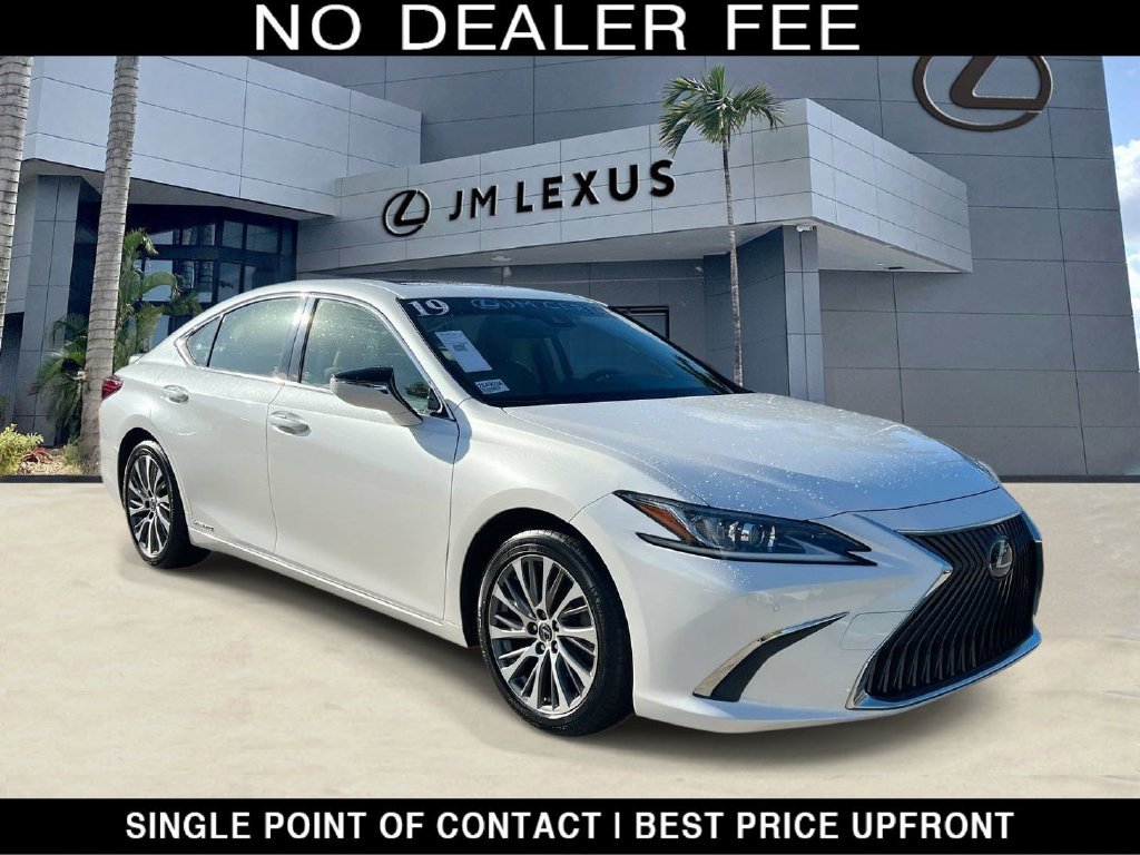 Used 2019 Lexus ES 300h w/ Premium Package