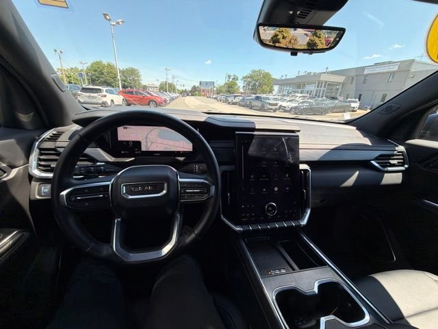 Used 2026 GMC Acadia Elevation w/ Elevation Premium Package AWD/4WD image 11