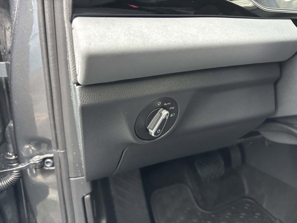 New 2026 Volkswagen Jetta SE image 14