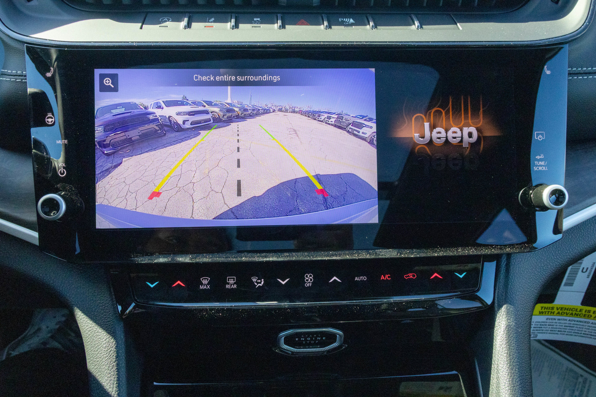 New 2026 Jeep Grand Cherokee Limited w/ Limited Altitude Package AWD/4WD image 23