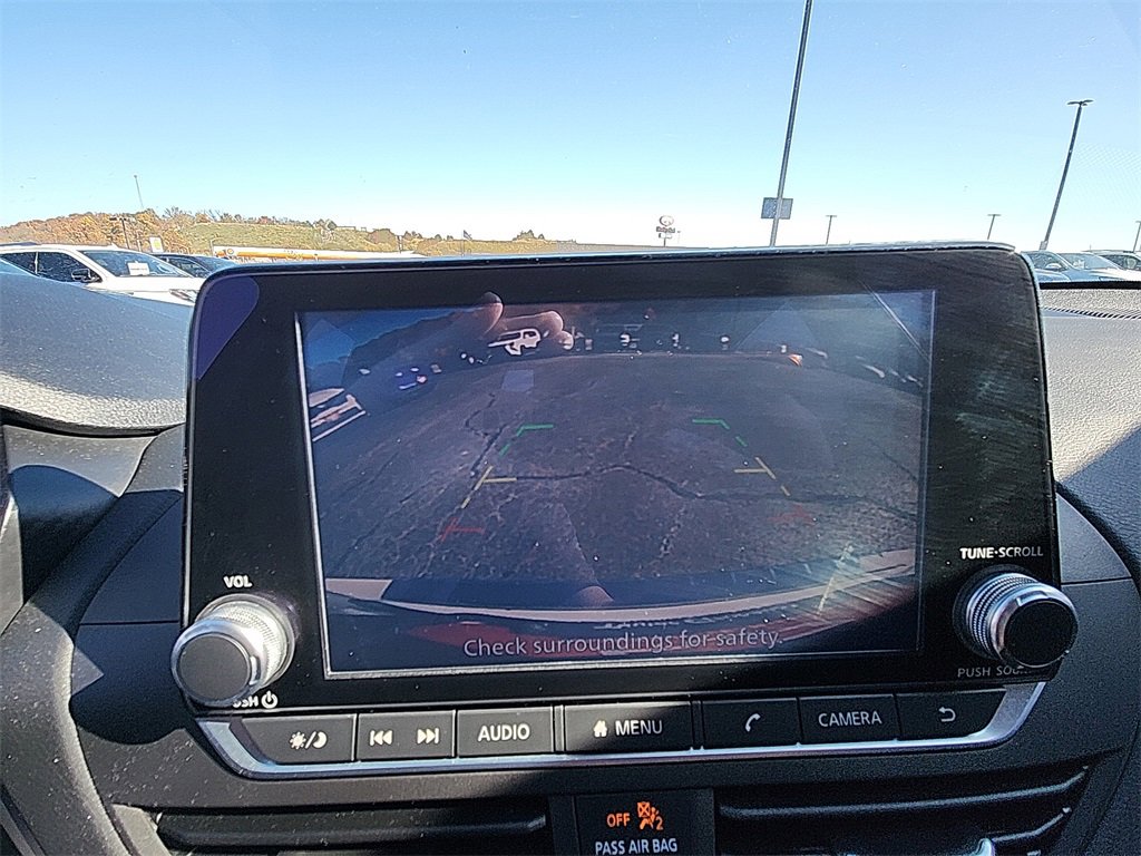 Used 2022 Nissan Altima 2.5 SV image 22