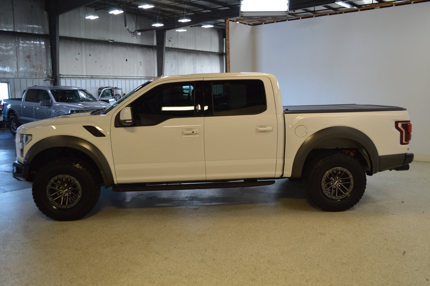 Used 2020 Ford F150 Raptor w/ Equipment Group 802A Luxury AWD/4WD image 6