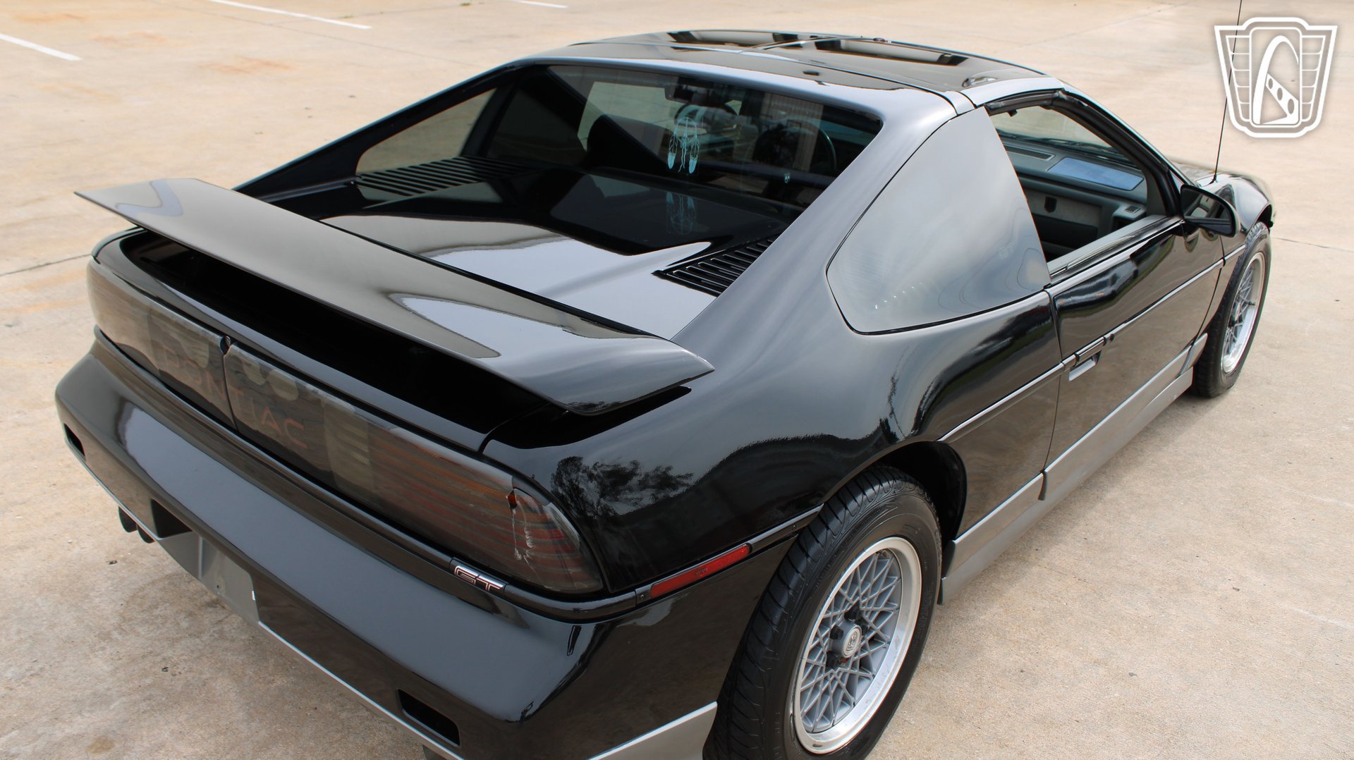 Used 1987 Pontiac Fiero GT RWD image 5