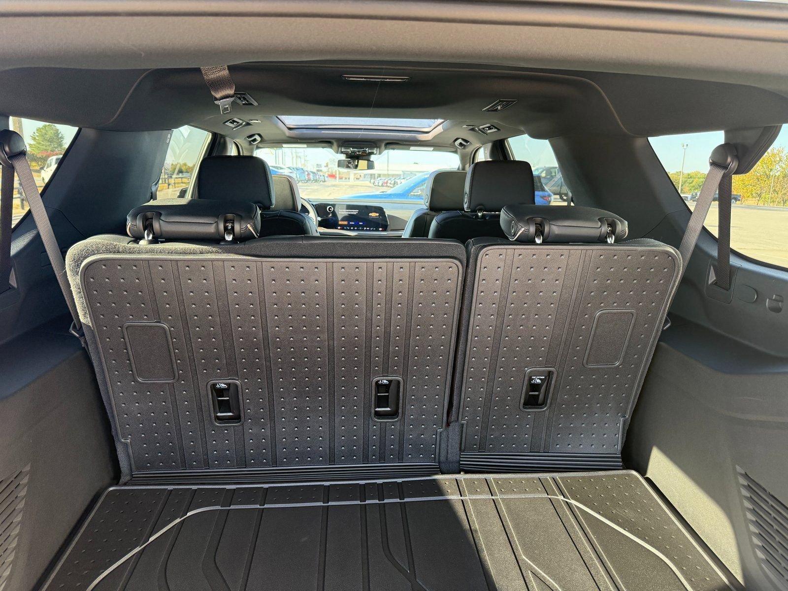 New 2026 Chevrolet Suburban Premier w/ Sun And Tow Package image 6