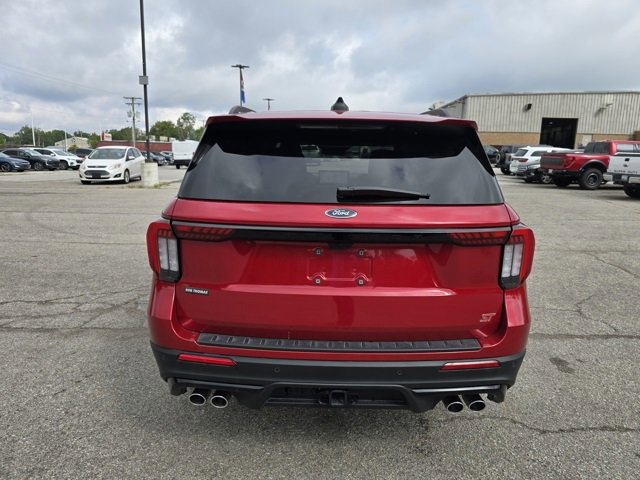 Used 2025 Ford Explorer ST w/ Sun And Sound Package image 4