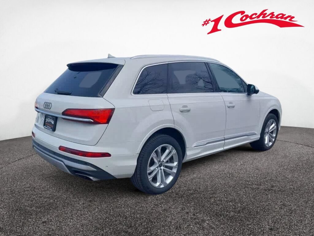 Used 2025 Audi Q7 3.0T Premium Plus AWD/4WD image 24